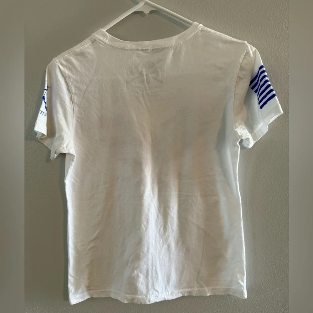 Women’s Grunt Style White Graphic Tee Size M


#0013 - Picture 4 of 5
